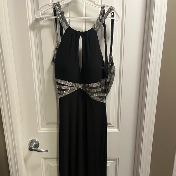 Tiffany Designs Size 8 Black gown, open back, cut out design - Picture 4 of 7